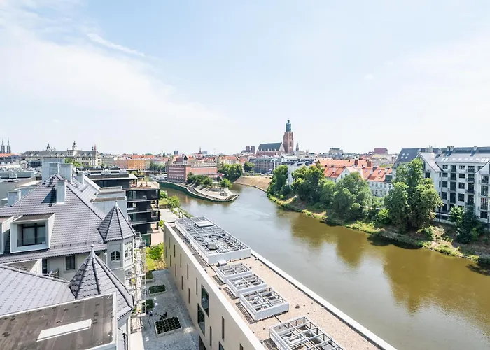 Nice View Apartment, Free Underground Parking, City Square 6 Min