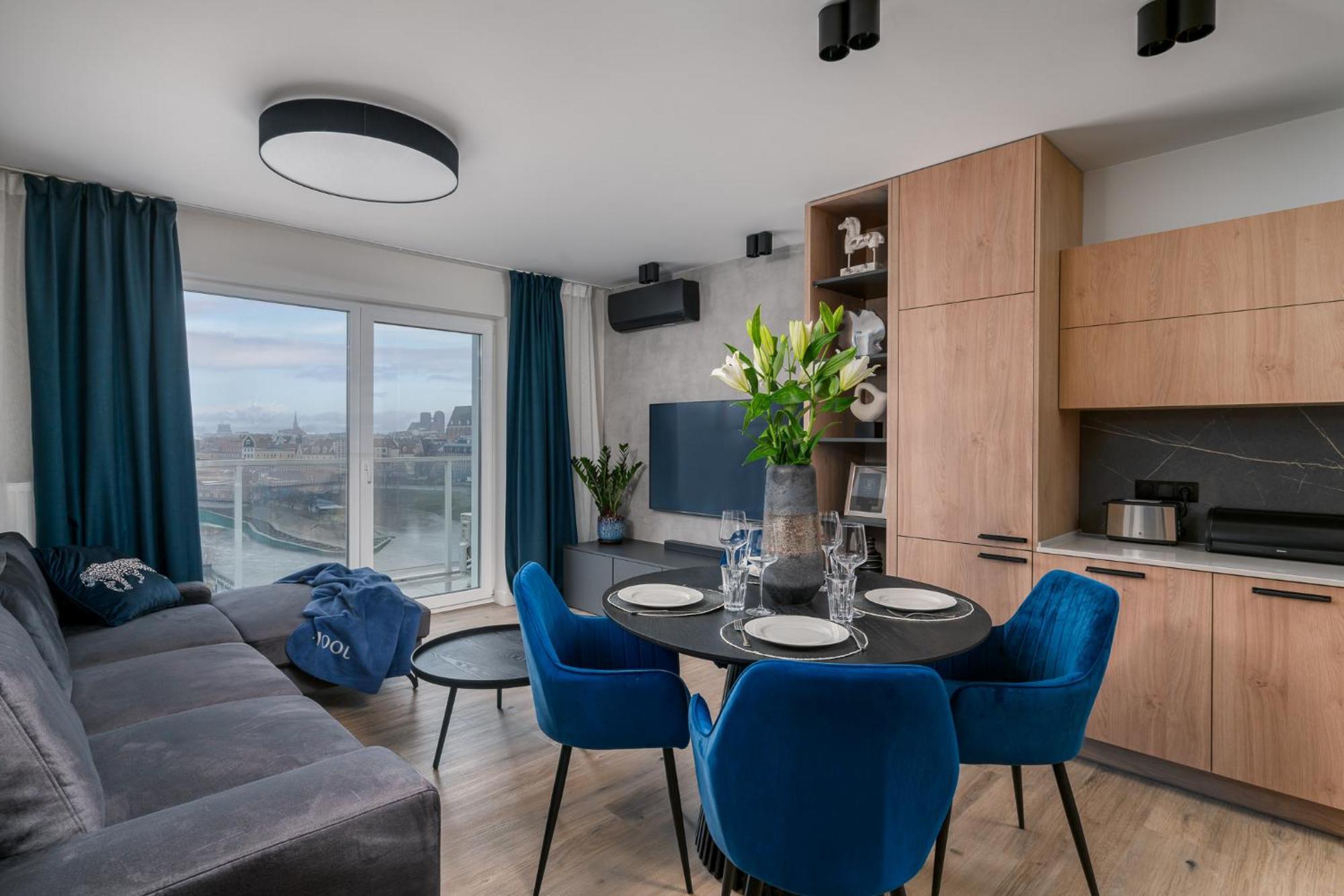 View Apartment, Free Underground Parking, Square 6 Min Apartment