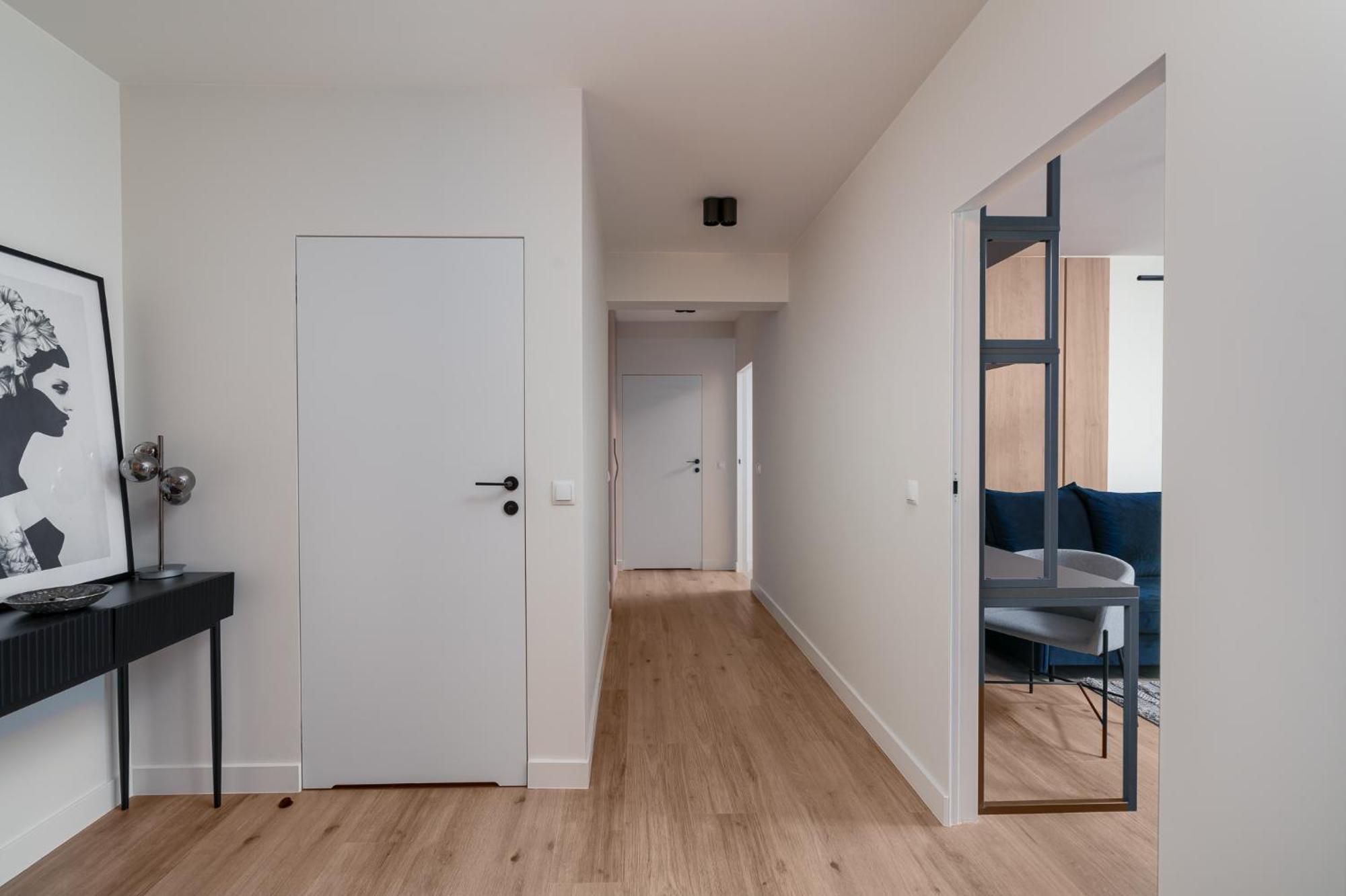 View Apartment, Free Underground Parking, Square 6 Min Apartment